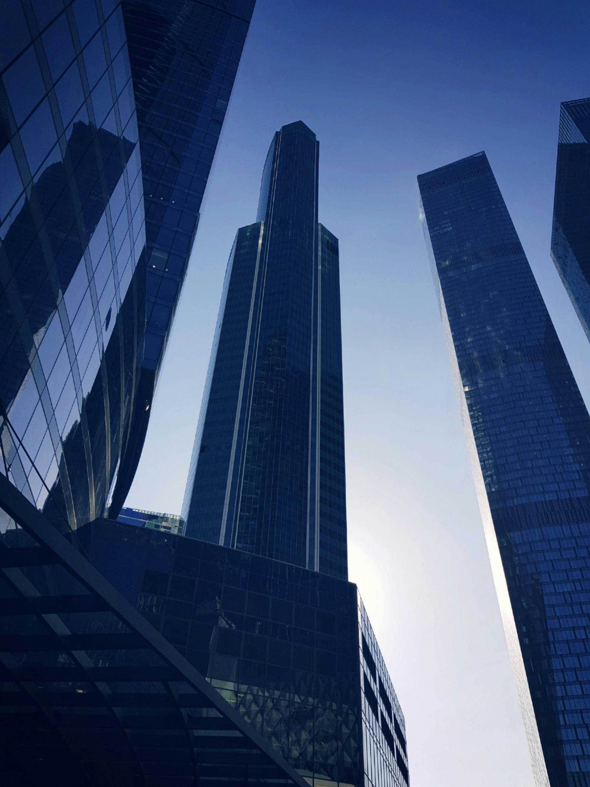 E Connects oil field Services in the Middle East